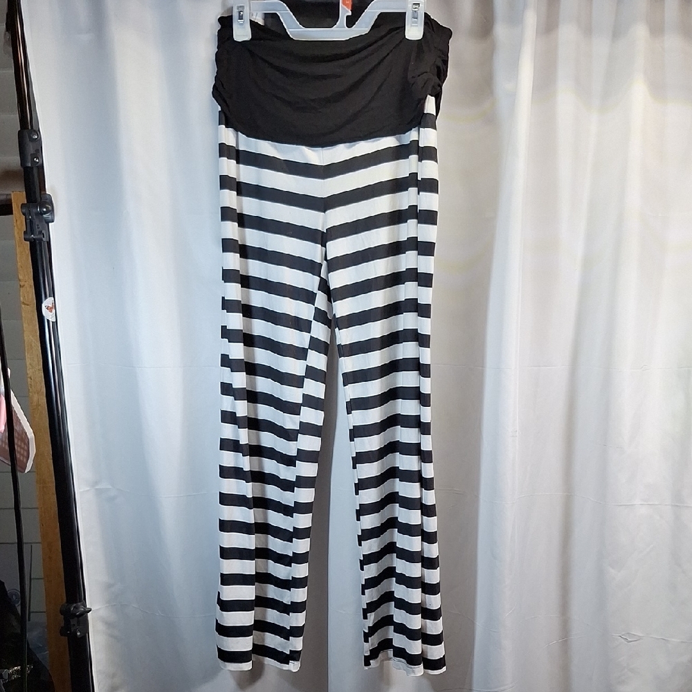 Gracyoga Black and White Pants